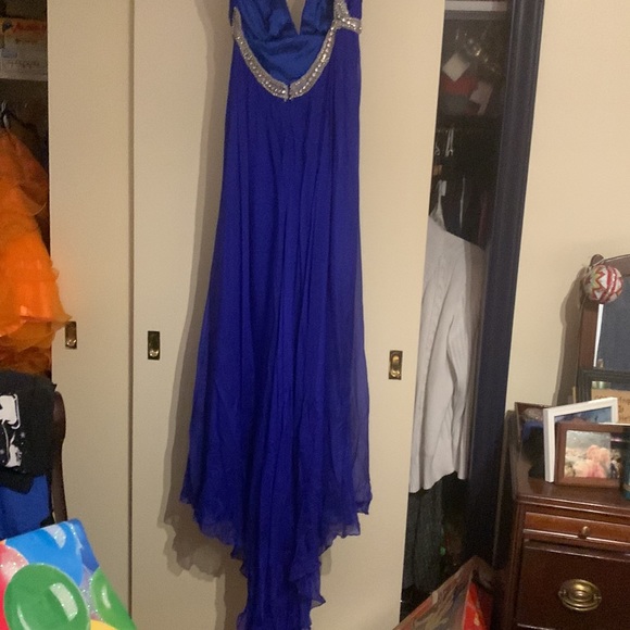 Beautiful blue prom dress - Picture 6 of 6